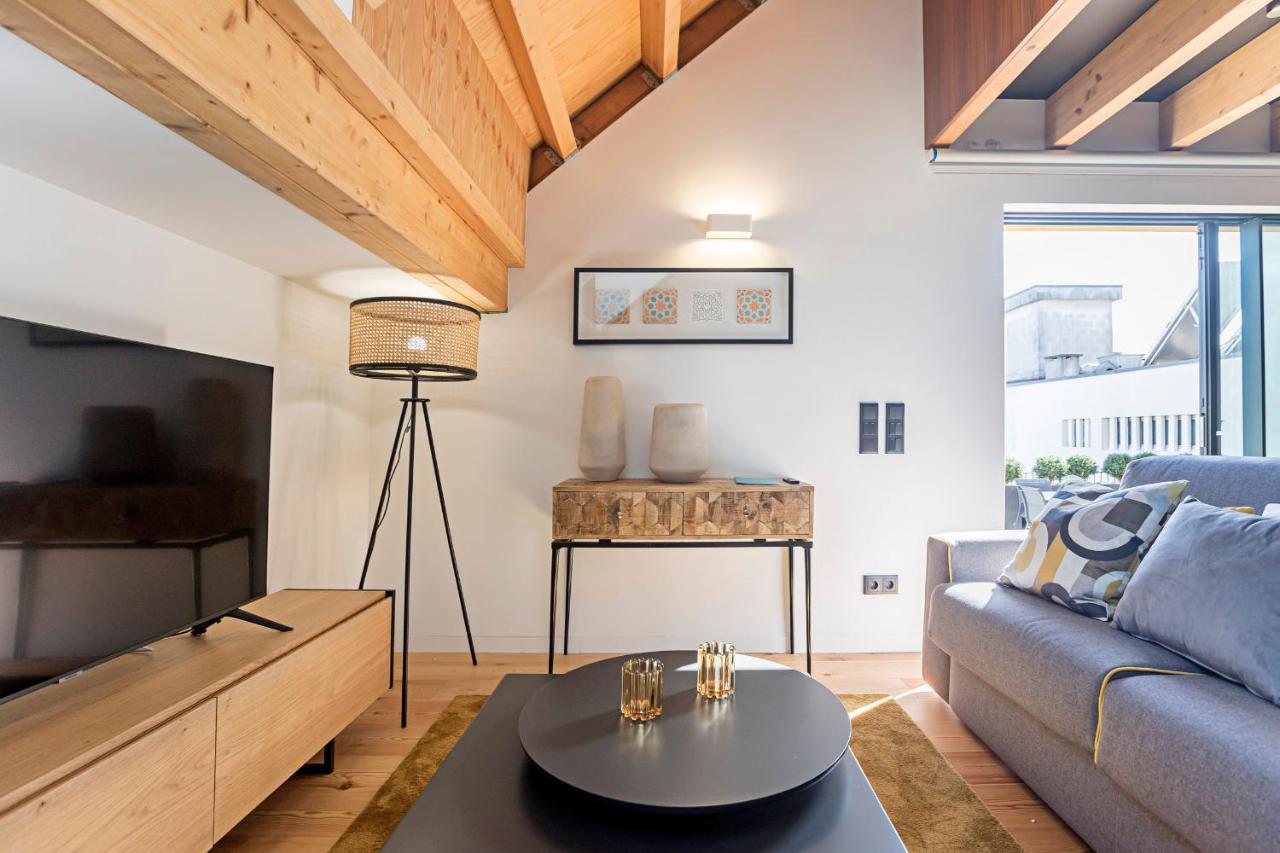 Downtown Duplex W/ Amazing Terrace By Lovelystay Porto Exterior photo
